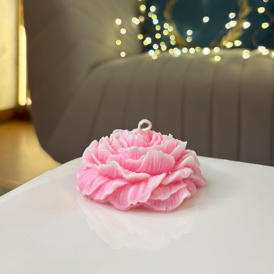 Gulabi Silk - Peonies Candle with Vanilla Fragrance